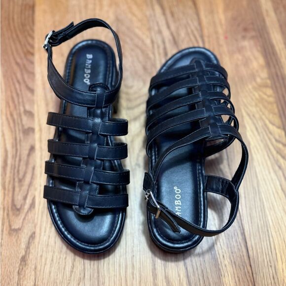 NWOT Bamboo Chunky Platform Strappy Sandals - Size 10 - Picture 4 of 5